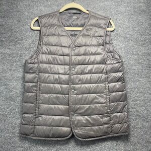 Uniqlo Ultra Light Pufftech Down Vest Womens Small Gray Puffer Snap Front